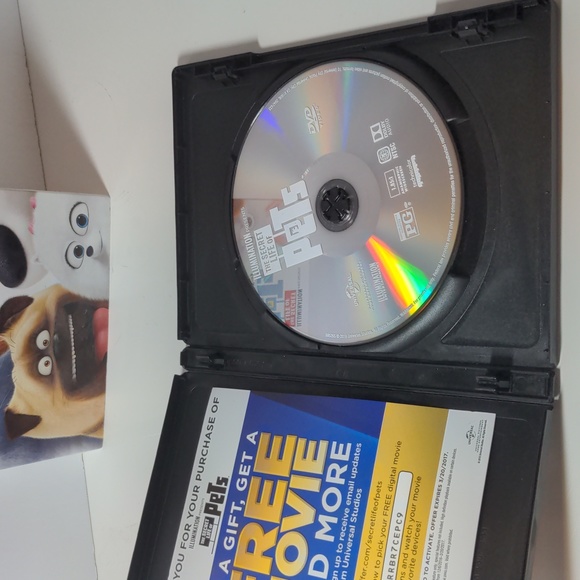 The Secret Life of Pets DVD - Picture 2 of 4